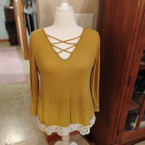 Janette Plus Women's long sleeve top